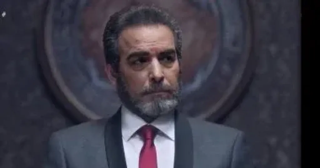أحمد عبد العزيز عن واقعة عدم مصافحته لشاب: مخدتش بالى ومستعد أطيب خاطره