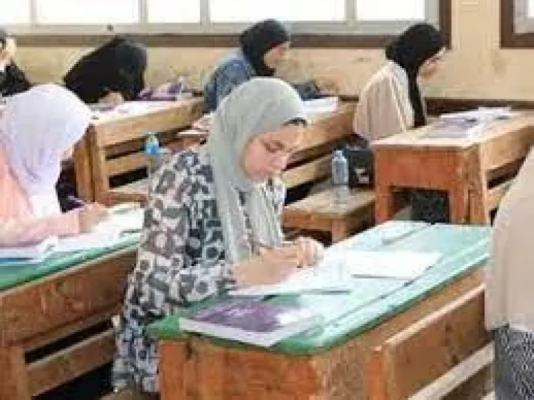 انتظام امتحانات الدور الثانى للدبلومات الفنية 2025 فى يومها الأول
