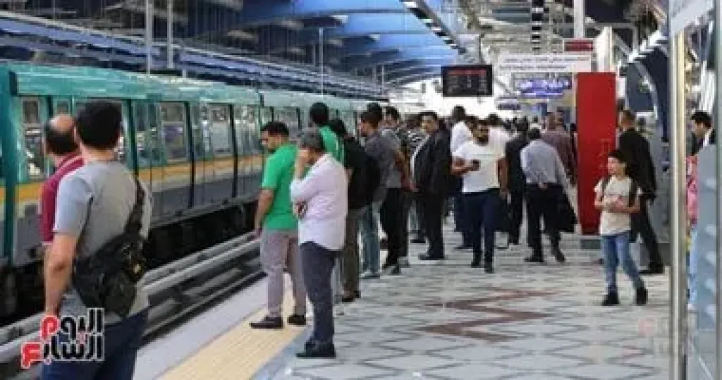 المترو يوضح سبب غلق محطة شبرا الخيمة: تصاعد الأدخنة حجب الرؤية عن السائقين