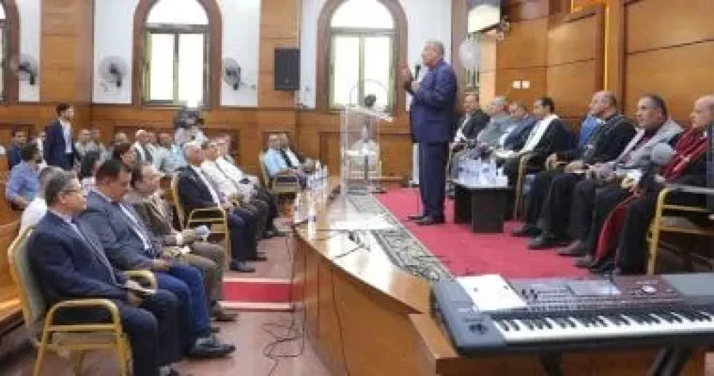 رئيس الطائفة الإنجيلية يفتتح مبنى الكنيسة بنزلة أسمنت بالمنيا