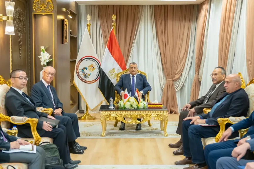 وزير الإنتاج الحربي يستقبل السفير الياباني بالقاهرة لبحث أوجه التعاون المشترك في مجالات التصنيع المختلفة