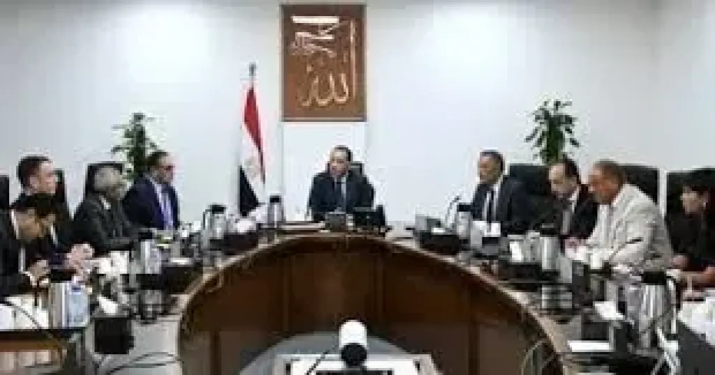 رئيس الوزراء يتابع مشروعات إعادة إحياء ”وسط البلد” والقاهرة الخديوية