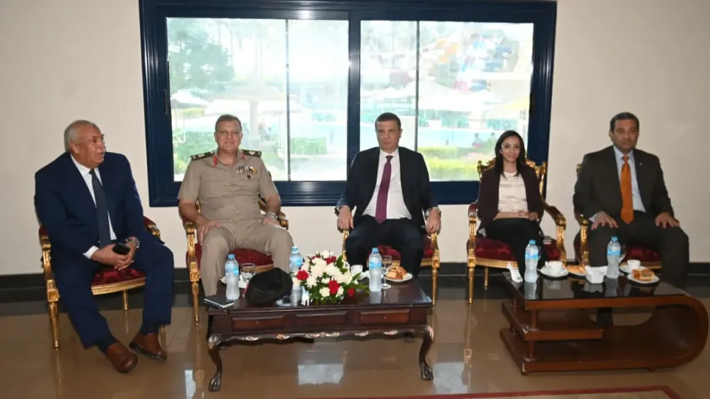 جاكلين تستقبل وزير الزراعة ونائب رئيس الهيئة الهندسية ومحافظي دمياط والوادي الجديد