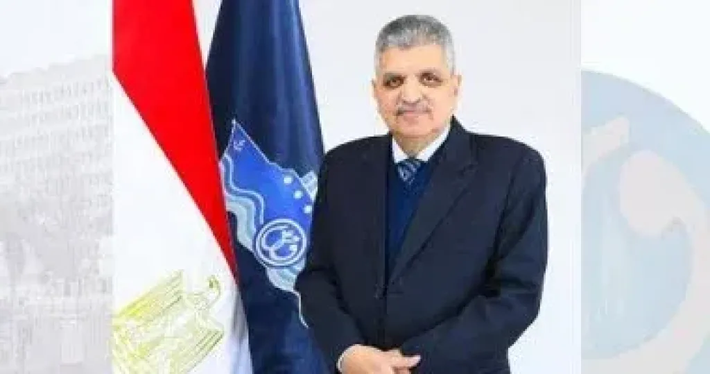 محافظ الإسماعيلية يهنئ رئيس هيئة قناة السويس بتجديد الثقة لمدة عام