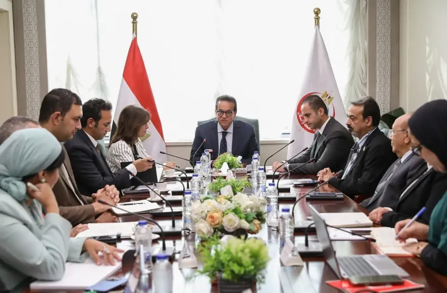 الصحة والأكاديمية الوطنية للتدريب تبحثان تعزيز البرامج التدريبية للكوادر الصحية والقطاعات الحيوية