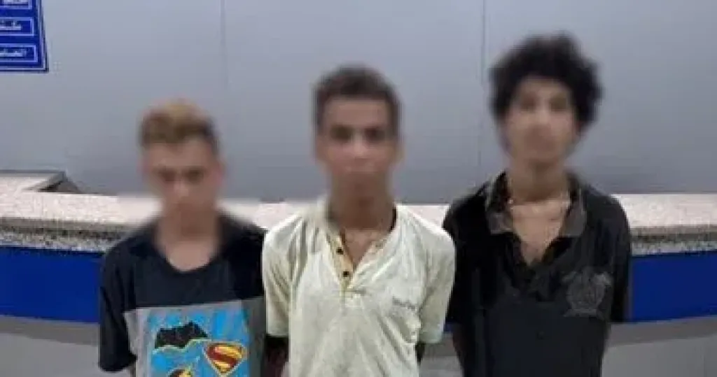 المتهمين 