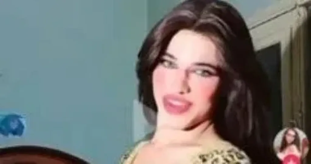هدفى الفلوس.. تيك توكر بملابس نسائية أمام جهات التحقيق