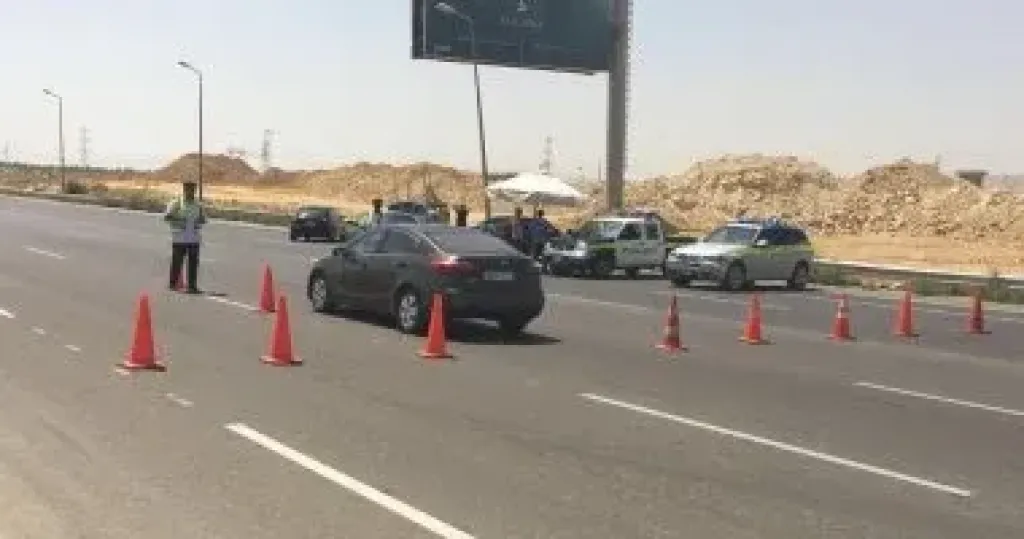 الداخلية تكشف تفاصيل حادث تصادم سيارة نقل بدراجة بخارية على الدائرى بالجيزة