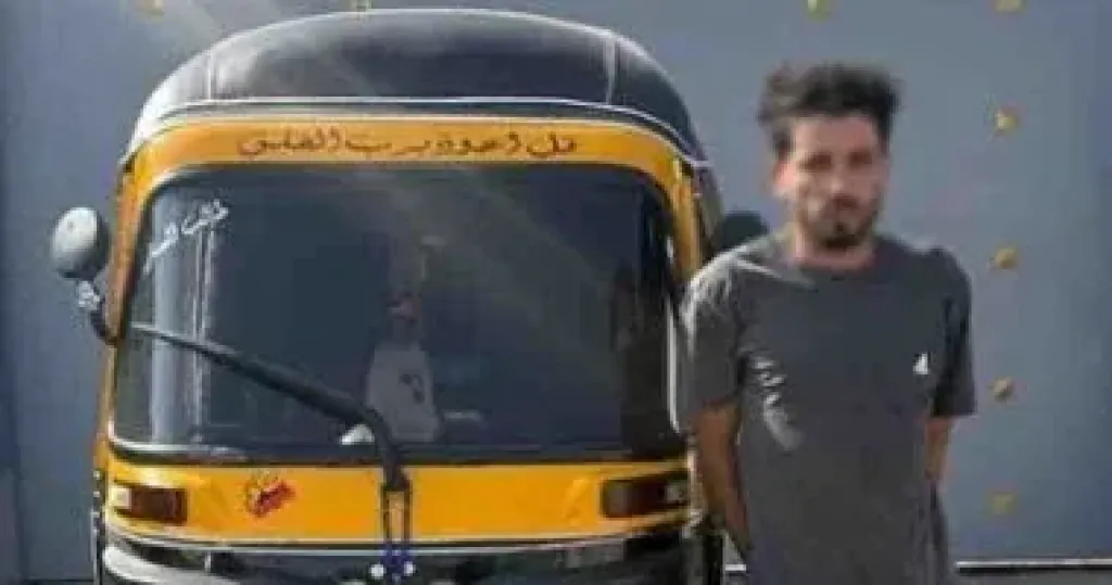 الداخلية تضبط سائق توك توك يسير عكس الاتجاه