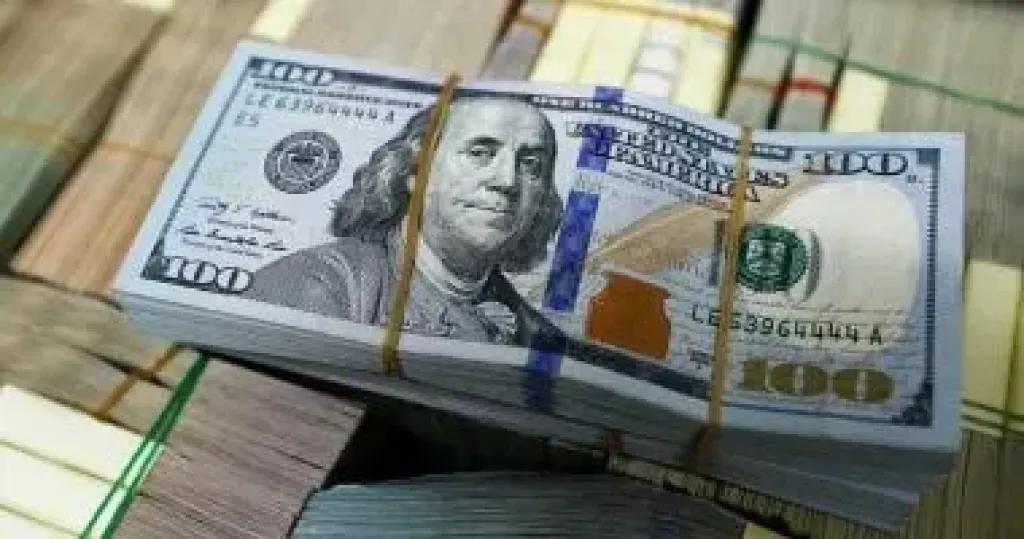 الدولار يواصل التراجع أمام الجنيه اليوم الثلاثاء 12 أغسطس 2025