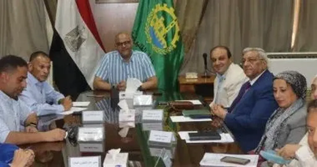 محافظ القليوبية يتابع مستجدات المرحلة ”د” من ممشى أهل مصر وتطوير كورنيش النيل