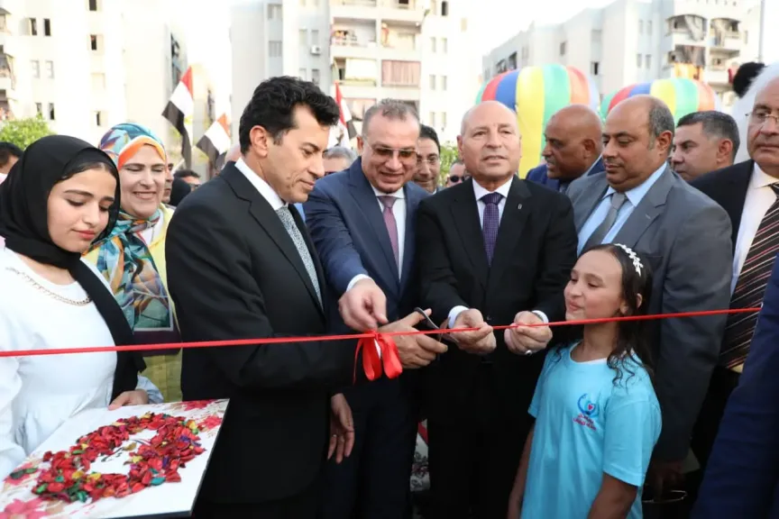 افتتاح حمام سباحة نصف اوليمبي بمركز شباب الاسمرات لتعزيز التنمية الرياضية