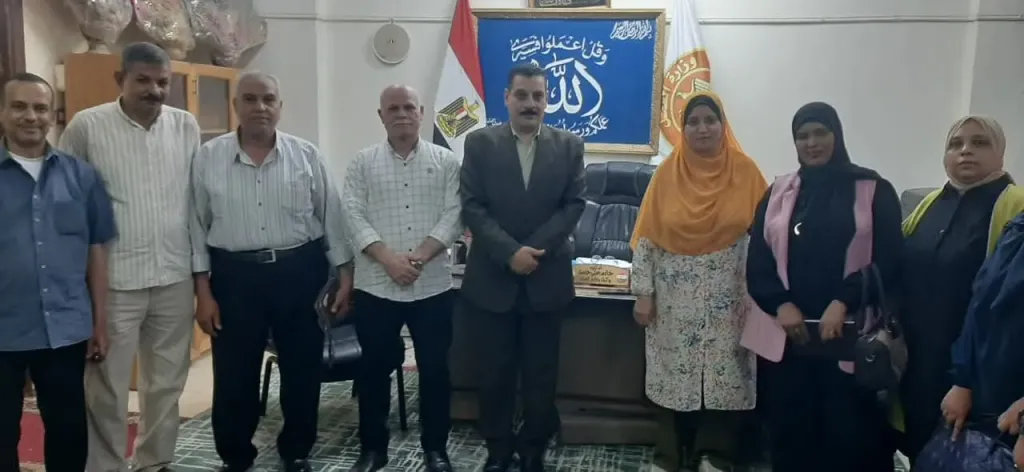 دكتور حازم يعقد لقاءات مع مديرين المكاتب بمديريه القوه العمل باسيوط