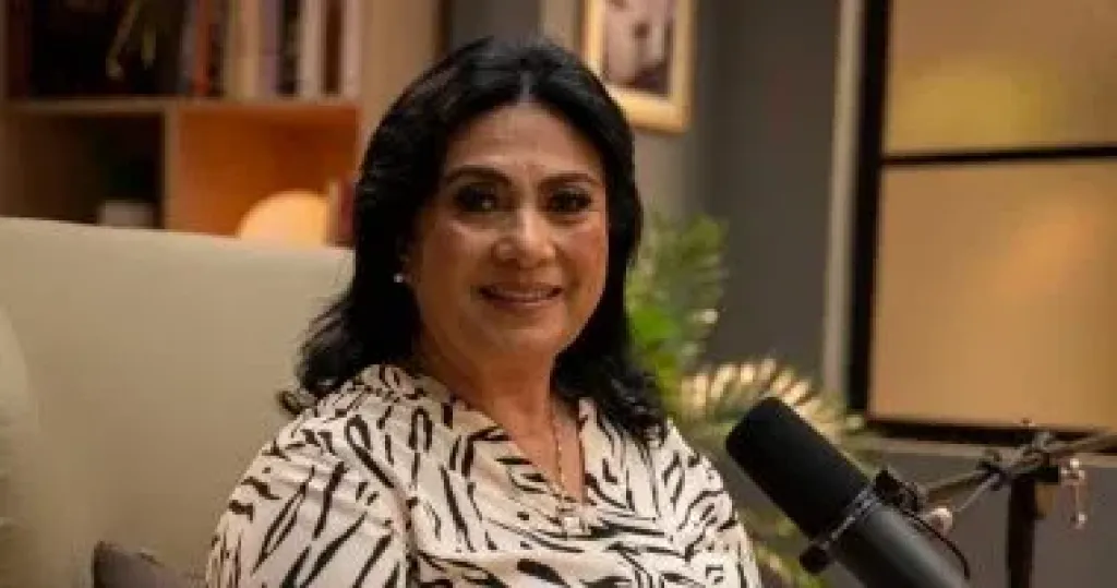 التحقيق فى اتهام الفنانة سلوى عثمان لشخص بانتحال شخصيتها على وسائل التواصل