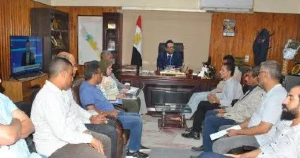 وكيل ”صحة سوهاج” يترأس الاجتماع الدورى للجنة التخلص الآمن من النفايات الخطرة