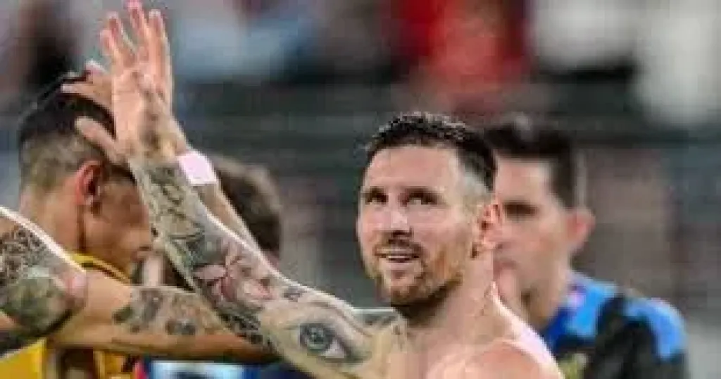ميسي يعود لتدريبات إنتر ميامي تمهيدًا للظهور مجددًا في الدوري الأمريكي.