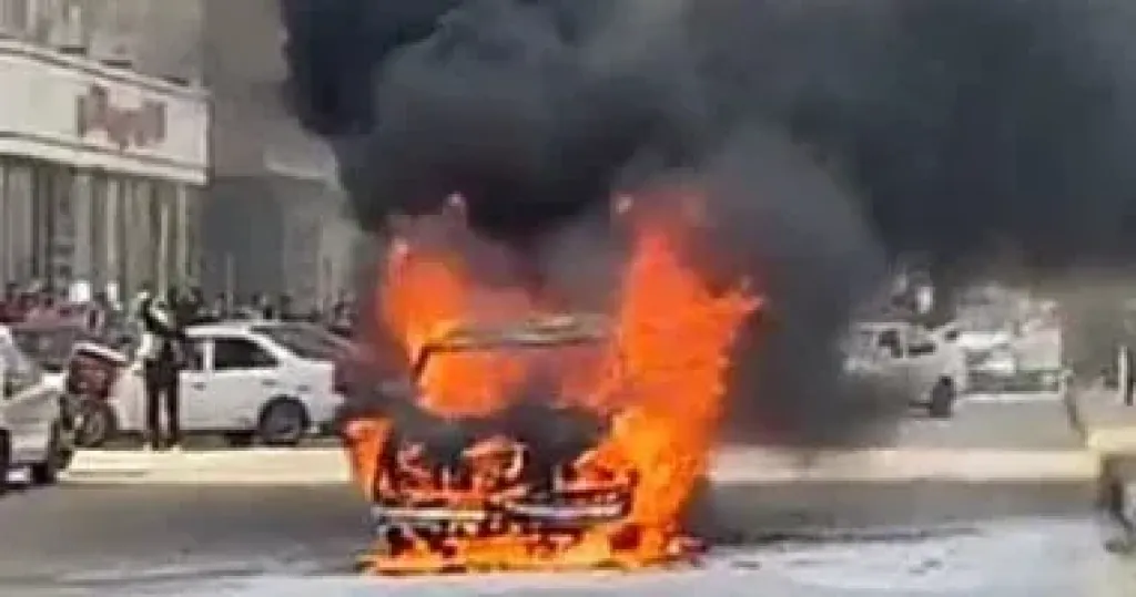 السيطرة على حريق سيارة مواد كميائية فى القاهرة