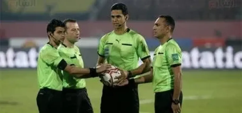محمد معروف حكما لمباراة الأهلي وفاركو بالدوري
