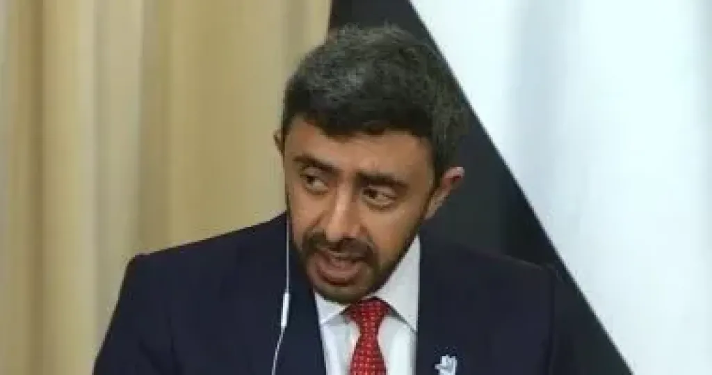 اتصال هاتفي بين عبد الله بن زايد ورئيس وزراء مونتينيجرو