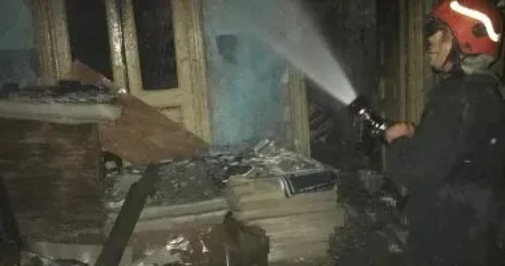السيطرة على حريق داخل شقة سكنية فى منطقة النزهة
