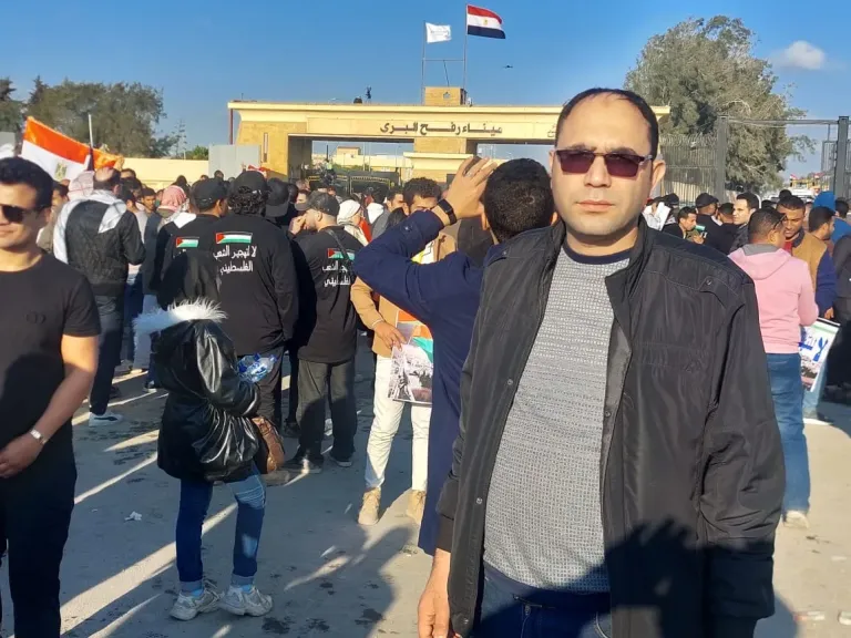 حمادة بكر: نتنياهو يروج لوهم إسرائيل الكبرى للهروب من فشله السياسي