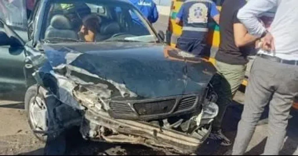 النيابة تحقق فى مطاردة 3 طلاب سيارة فتيات بطريق الواحات