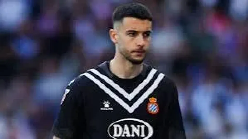 جارسيا يزين قائمة برشلونة على موقع الدوري الإسباني وموقف راشفورد