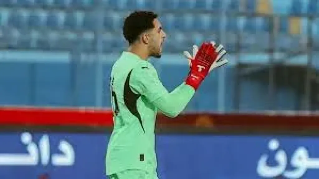 مصطفى شوبير يعتذر لجهاز الأهلي واللاعبين عن خطأ مباراة فاركو