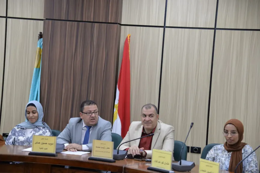 حقوق أسيوط تحتفي بمتفوقيها وتستعد لدعمهم ببرنامج تدريبي بمجلس الدولة