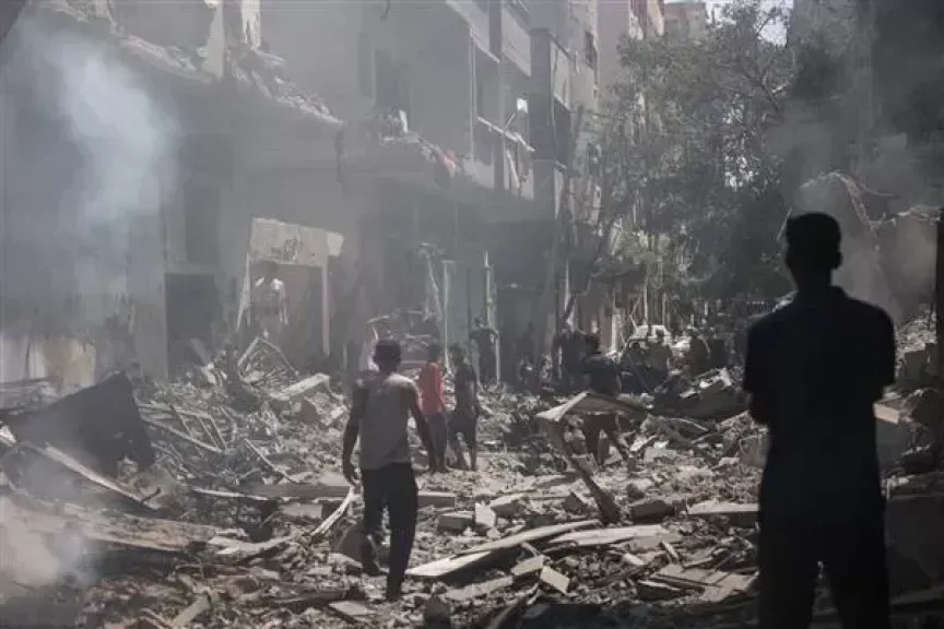 شهيدان وإصابات بقصف الاحتلال الإسرائيلي خيمة تؤوي نازحين في خان يونس