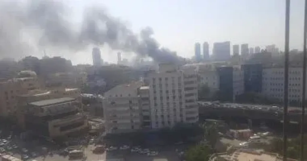 المعاينة: النيران التهمت مخزن مواسير على مساحة 200 متر ببولاق أبو العلا