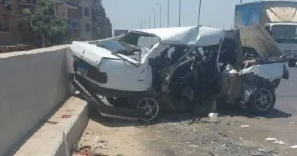 التحفظ على فنانة تشكيلية بحالة عدم اتزان تسببت في حادث أعلى محور 26 يوليو
