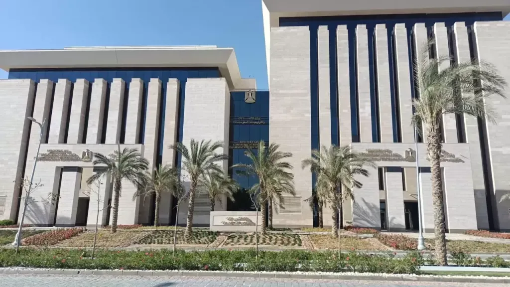 مسؤول بقطاع الاتصالات: شائعة رسوم 10 قروش على متلقى المكالمة قديمة وغير صحيحة