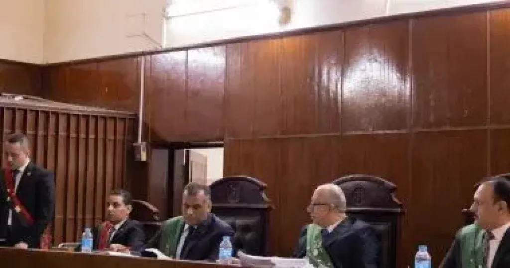 المشدد 10 سنوات لمتهمين بسرقة فتيات بالإكراه فى الطريق العام بسوهاج