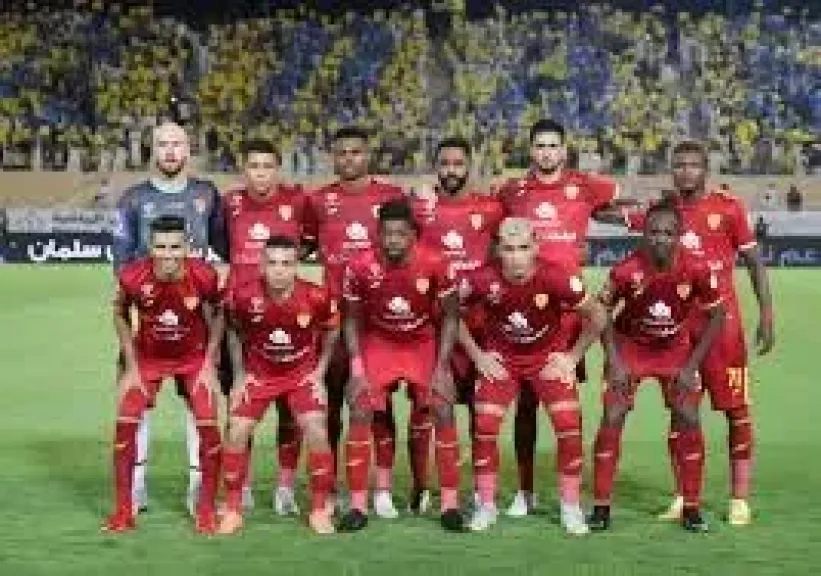 النصر يتعادل مع القادسية سلبيًا بالدوري الكويتي
