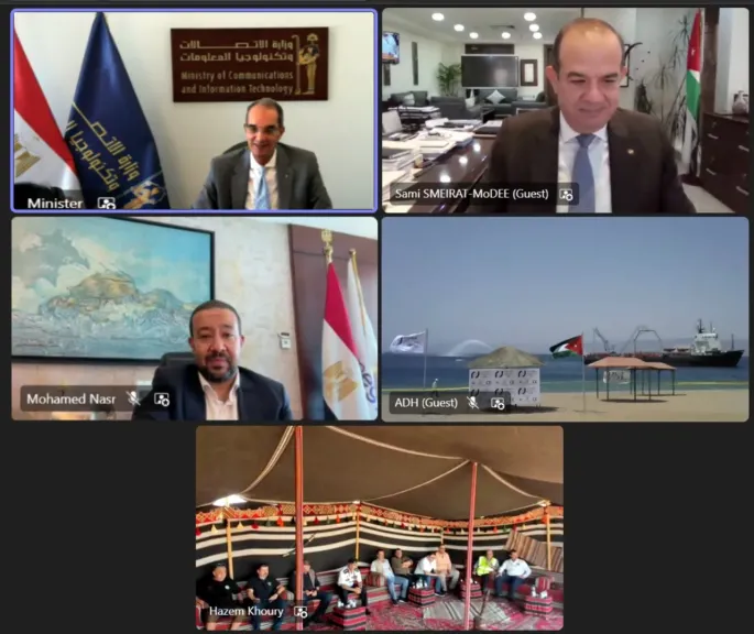 إنزال الكابل البحرى عالى السعة ”كورال بريدج” فى العقبة
