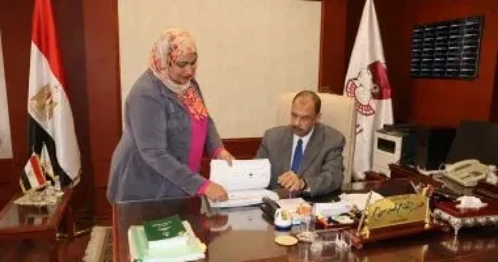 المحافظ 