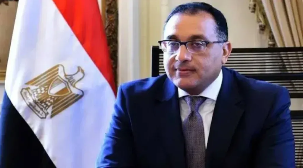 رئيس الوزراء لوزير النقل اليابانى: مصر تتطلع لجذب صناعات السيارات