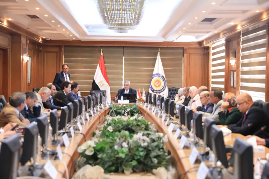 المجلس الأعلى لشئون خدمة المجتمع وتنمية البيئة يعقد اجتماعه الدوري
