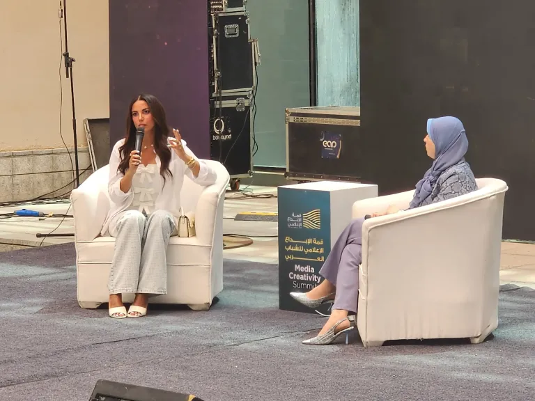 قمة الإبداع الإعلامي للشباب العربي تكرم الفنانة درة لتوثيقها معاناة أهل غزة