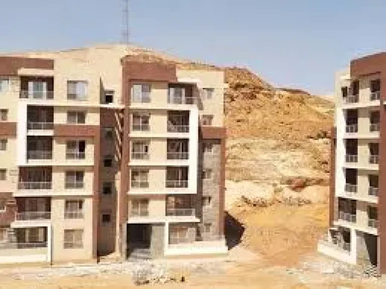 سكان المرحلة الأولى لمشروع دار مصر حدائق أكتوبر يشكون نقص الخدمات وانقطاع المياه