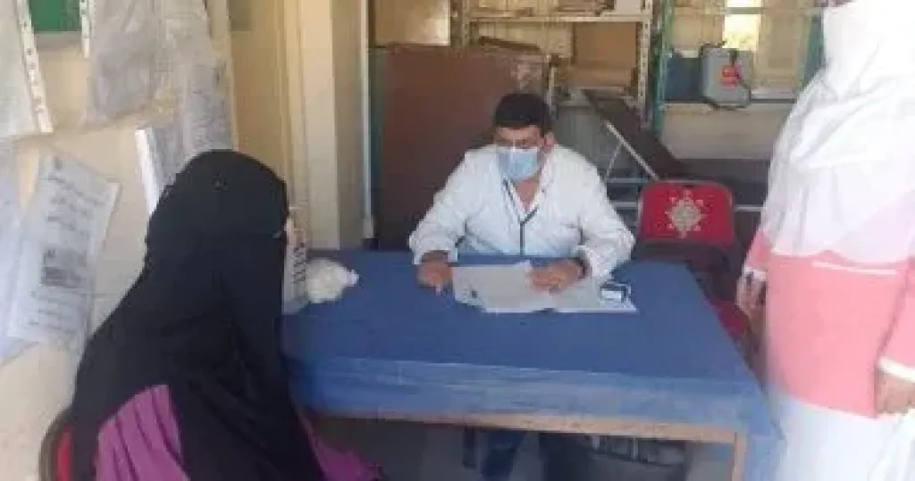 الأقصر  قافلة مجانية بالزينية اخبار الأقصر  فحص الاهالى بالمجان