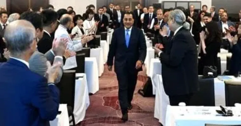 مجلس الوزراء يستعرض بالإنفوجراف أبرز أنشطة مصطفى مدبولى لهذا الأسبوع