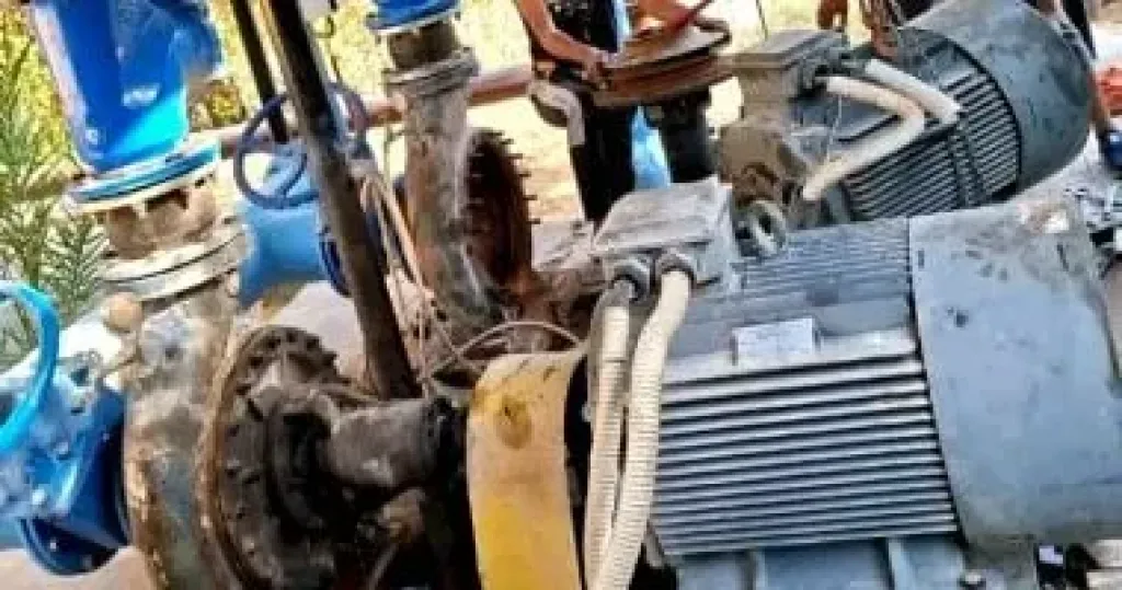 محافظ الوادي الجديد: تنفيذ 87 مشروعا خدميا وتدعيم الفرافرة بـ5 ماكينات طوارئ كهرباء