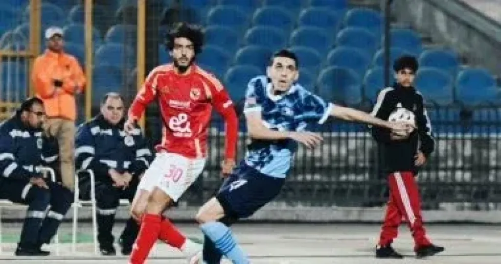 طاقم حكام إسبانى يقترب من إدارة مباراة الأهلى وبيراميدز بالدورى