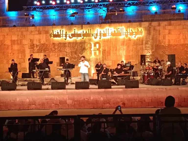 من أراب آيدول إلى القلعة.. أحمد جمال يتألق بأغاني عبد الوهاب وعبد الحليم وفضل شاكر