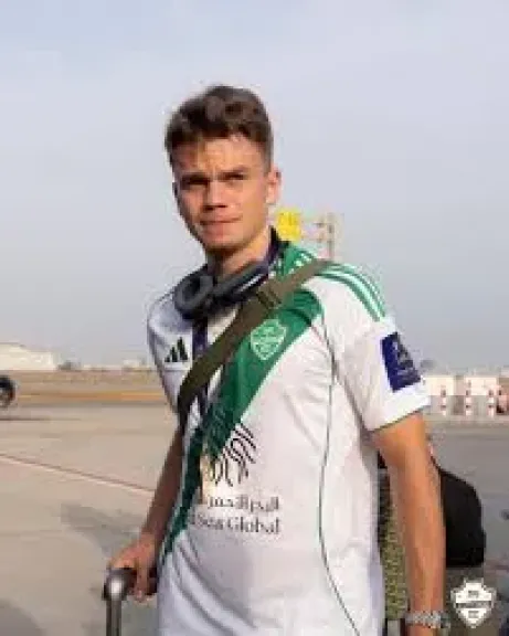أهلي جدة يصل السعودية بعد التتويج بكأس السوبر