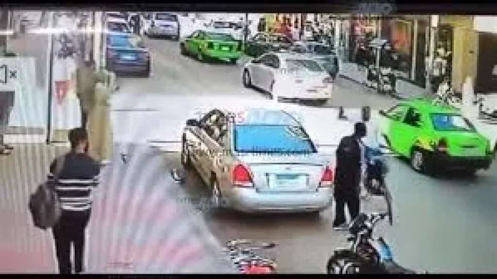 الداخلية: ضبط عاطل اعتدى على شخص من ذوي الهمم بالمنوفية