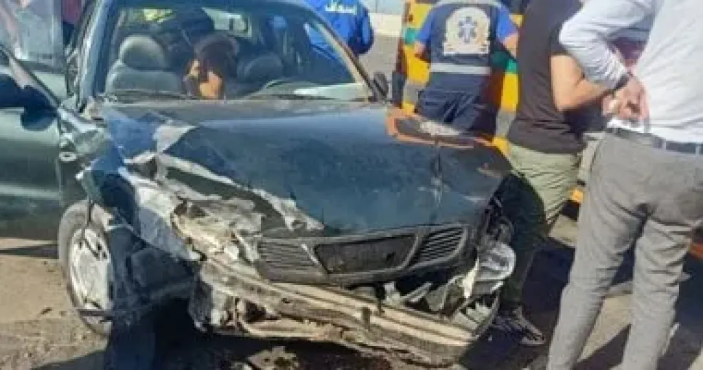 إصابة 9 اشخاص إثر حادث تصادم سيارتين بمدينة 6 أكتوبر