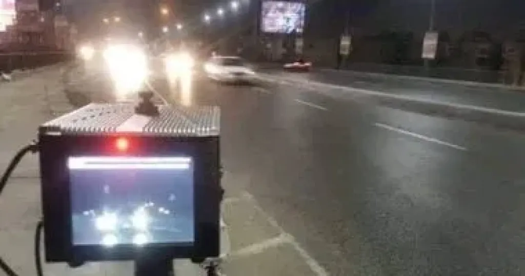 رادار المرور يلتقط 1108 سيارات تسير بسرعات جنونية فى 24 ساعة